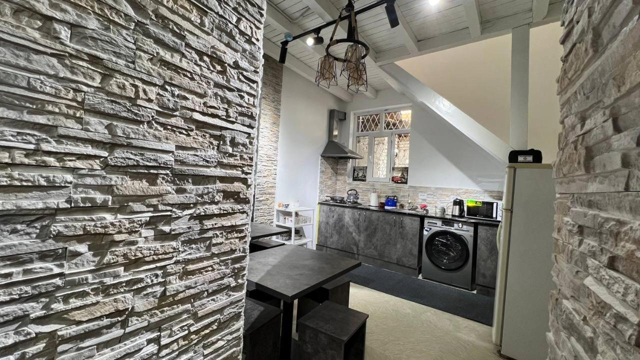 Hostel L&K Tachkent Extérieur photo