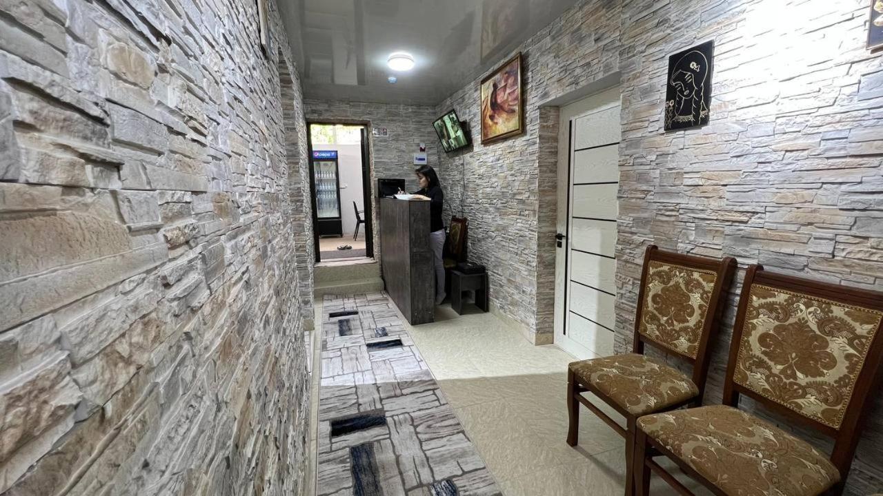 Hostel L&K Tachkent Extérieur photo